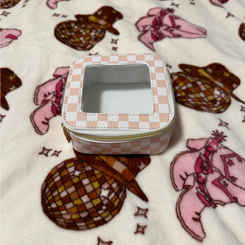Checkered Square Accessory Box - image 1